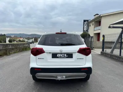 Suzuki Vitara 2019 - 15990 EUR, 77000 km - AUTO.MOTO.pt - 77000km - foto 6 de 32