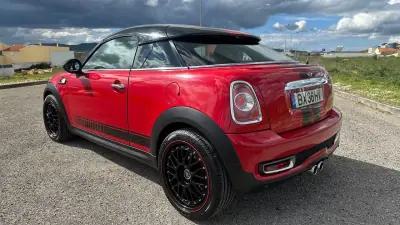 MINI Coupé 2012 - 10990 EUR, 178000 km - AUTO.MOTO.pt - 178000km - foto 8 de 18