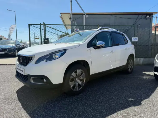 Peugeot 2008 1.2 PureTech Style 2019 Gasolina