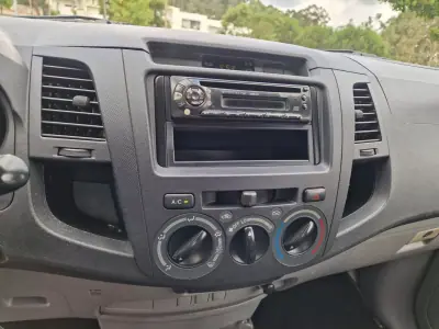 Toyota Hilux 4x4 2009 - 33500 EUR, 160000 km - AUTO.MOTO.pt - 160000km - foto 11 de 11
