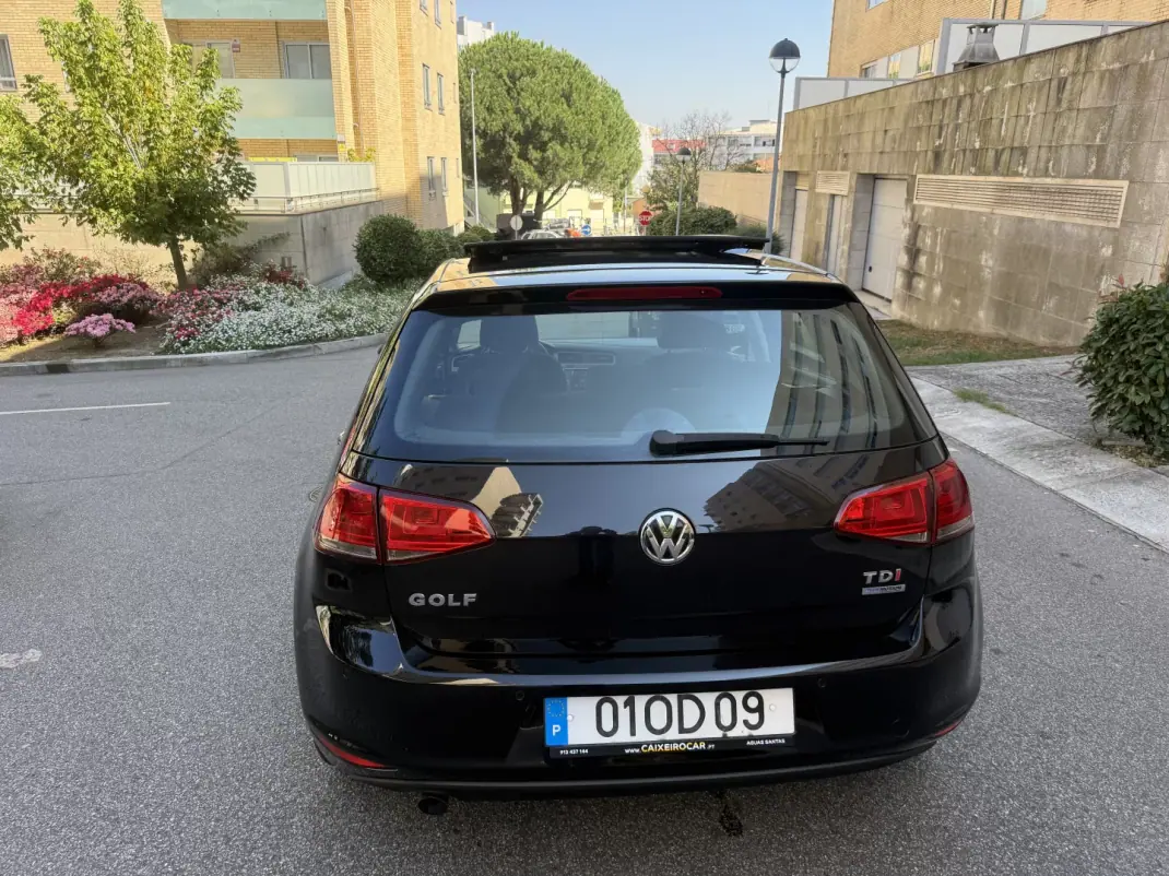 Volkswagen Golf 2013 - 10950 EUR, 163000 km - 163000km - foto 5 de 14