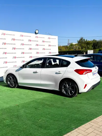 Ford Focus 2019 - 15500 EUR, 124230 km - 124230km - foto 8 de 26