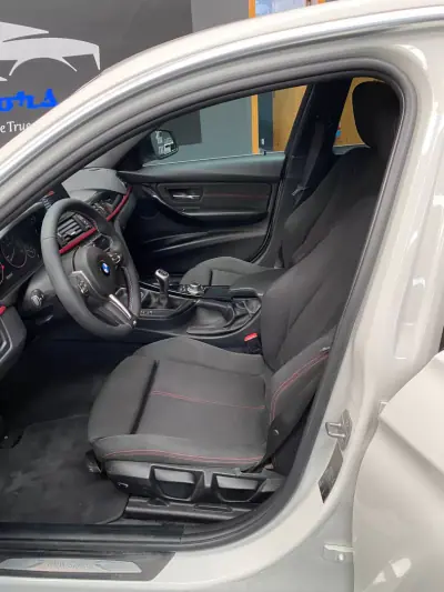 BMW 320 2015 - 14490 EUR, 252230 km - AUTO.MOTO.pt - 252230km - foto 9 de 10