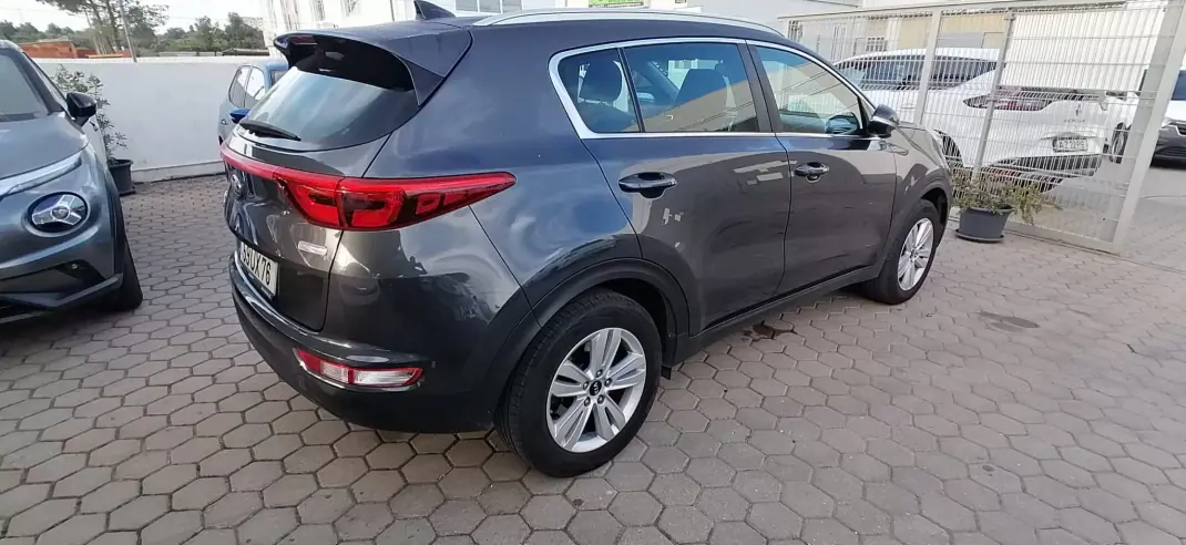 Kia Sportage 2018 - 17800 EUR, 67300 km - AUTO.MOTO.pt - 67300km - foto 3 de 21