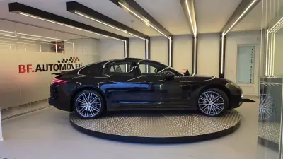Porsche Panamera 2020 - 84500 EUR, 42501 km - AUTO.MOTO.pt - 42501km - foto 8 de 51