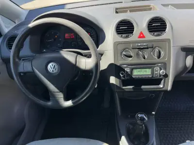 VW CADDY 1.9 TDI EXTRA AC 2010 - 6490 EUR, 307370 km - AUTO.MOTO.pt - 307370km - foto 8 de 16