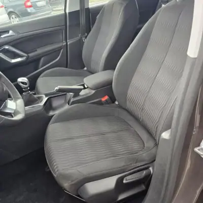 Peugeot 308 SW 2015 - 10250 EUR, 196270 km - AUTO.MOTO.pt - 196270km - foto 9 de 15