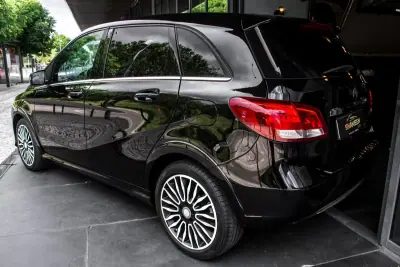 Mercedes-Benz B 250 2017 - 13990 EUR, 87144 km - AUTO.MOTO.pt - 87144km - foto 3 de 42