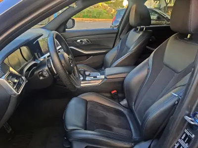 BMW 320 2020 - 31000 EUR, 130000 km - AUTO.MOTO.pt - 130000km - foto 12 de 42