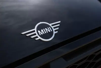 MINI One 2016 - 21500 EUR, 112000 km - AUTO.MOTO.pt - 112000km - foto 9 de 34