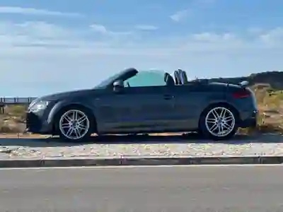 Audi TT Roadster 2008 - 12000 EUR, 174000 km - 174000km - foto 1 de 7