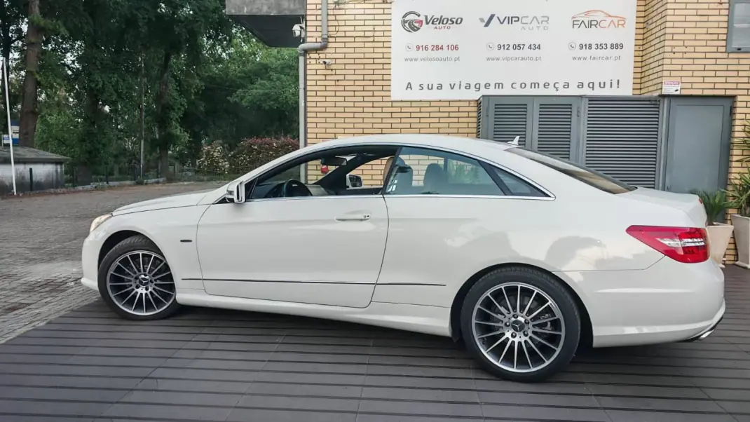 Mercedes-Benz E 250 2010 - 18850 EUR, 170781 km - AUTO.MOTO.pt - 170781km - foto 2 de 17