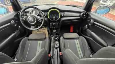 MINI Cooper 2018 - 19990 EUR, 102000 km - AUTO.MOTO.pt - 102000km - foto 18 de 27