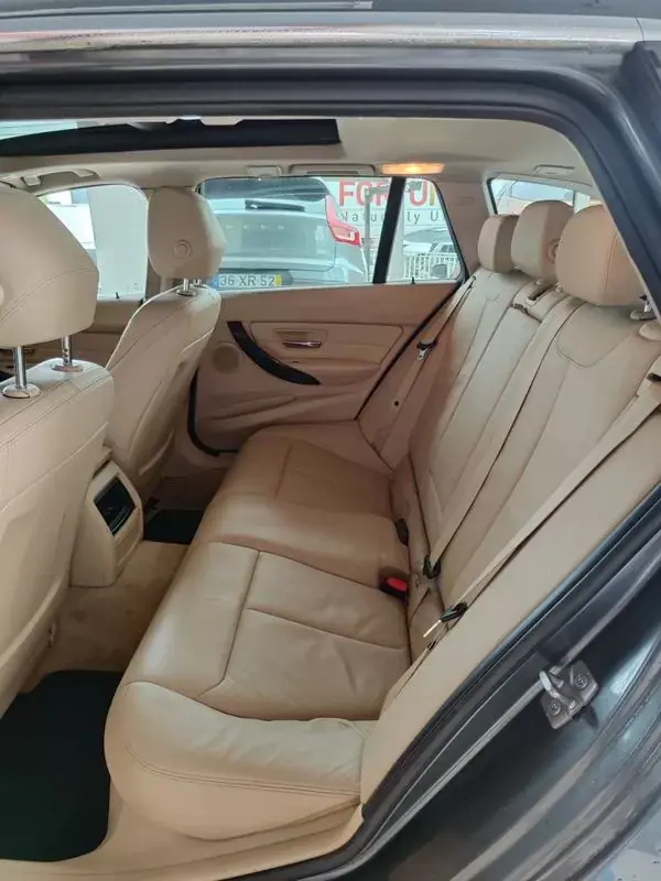 BMW 318 2013 - 14250 EUR, 180000 km - AUTO.MOTO.pt - 180000km - foto 14 de 39