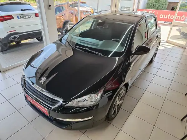 Peugeot 308 2014 - 9450 EUR, 199000 km - AUTO.MOTO.pt - 199000km - foto 6 de 32
