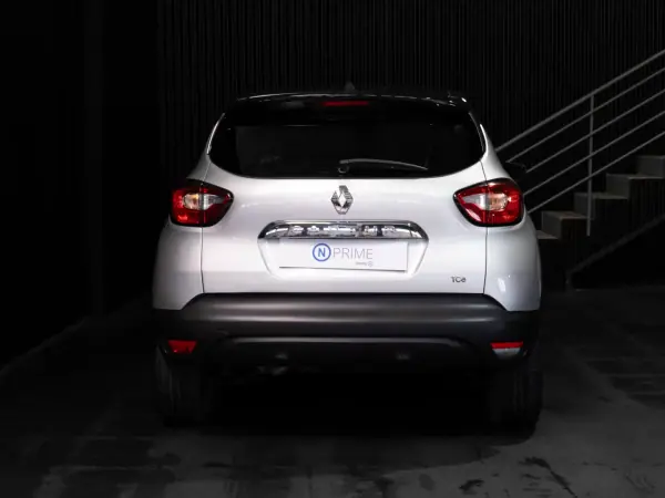 Renault Captur 2016 - 13990 EUR, 109000 km - AUTO.MOTO.pt - 109000km - foto 7 de 36