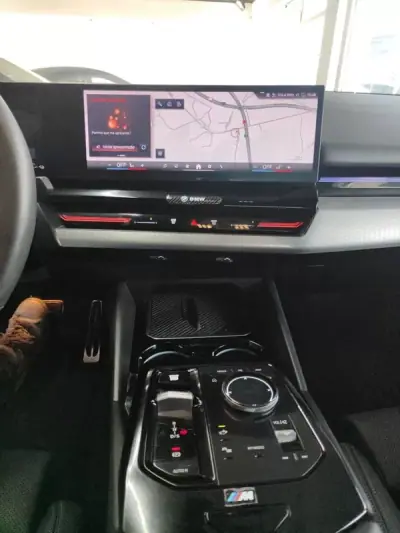 BMW 530e 2024 - 52500 EUR, 11000 km - AUTO.MOTO.pt - 11000km - foto 33 de 41