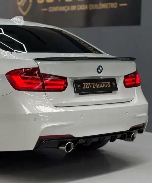 BMW 320 2015 - 18950 EUR, 212712 km - AUTO.MOTO.pt - 212712km - foto 9 de 28