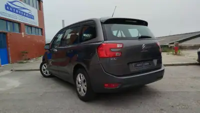 Citroën C4 Grand Picasso 2014 - 10900 EUR, 171000 km - AUTO.MOTO.pt - 171000km - foto 2 de 14