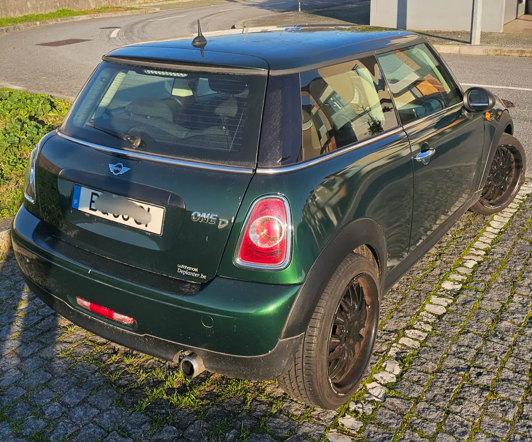 MINI Cooper 2010 - 7650 EUR, 129000 km - AUTO.MOTO.pt - 129000km - foto 7 de 8