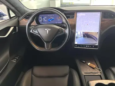Tesla Model S 2020 - 46800 EUR, 44110 km - 44110km - foto 9 de 25