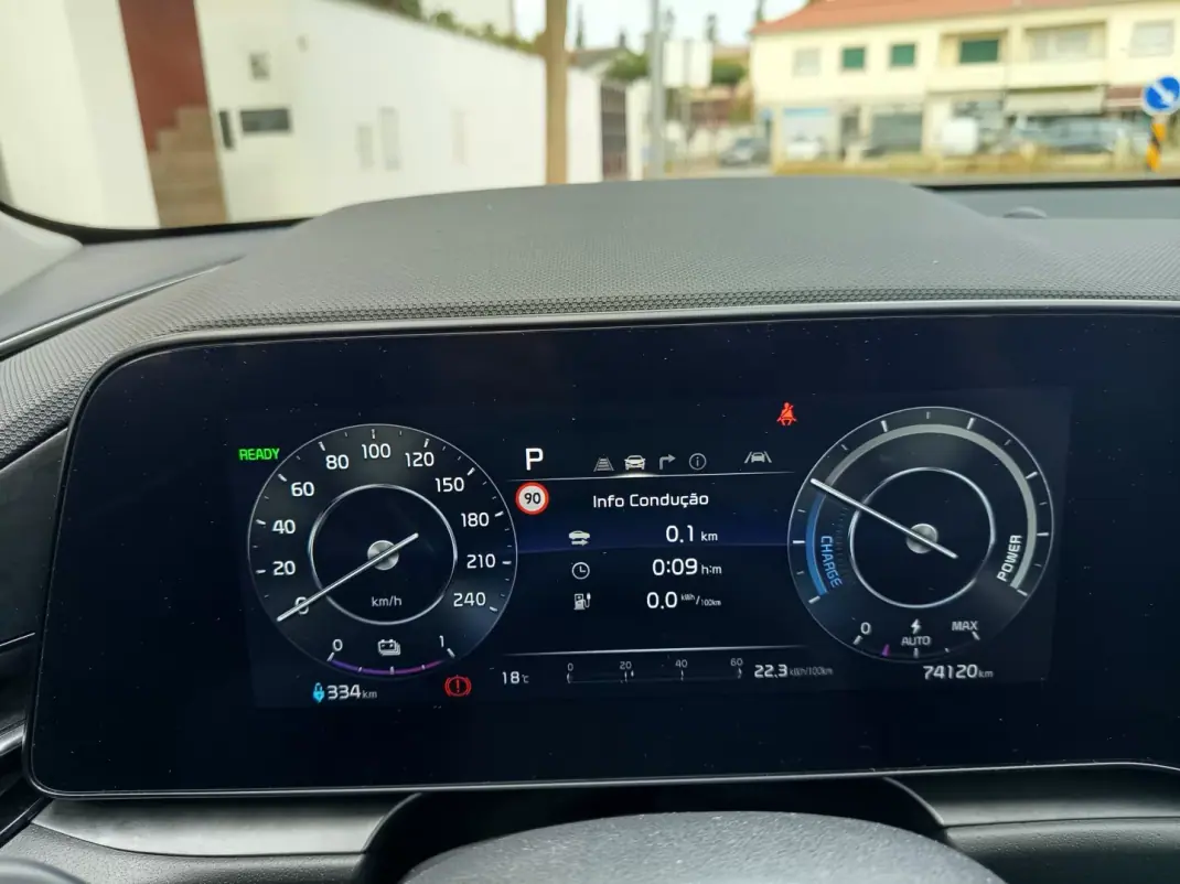 Kia e-Niro 2023 - 27490 EUR, 74100 km - 74100km - foto 15 de 19