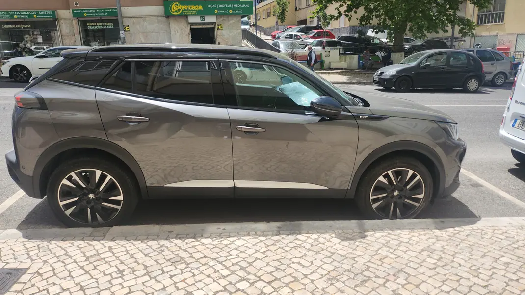 Peugeot 2008 2022 - 19500 EUR, 67000 km - AUTO.MOTO.pt - 67000km - foto 10 de 10