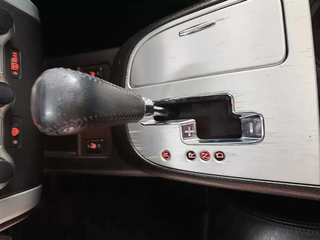 Nissan Murano 2010 - 14750 EUR, 154100 km - AUTO.MOTO.pt - 154100km - foto 41 de 46