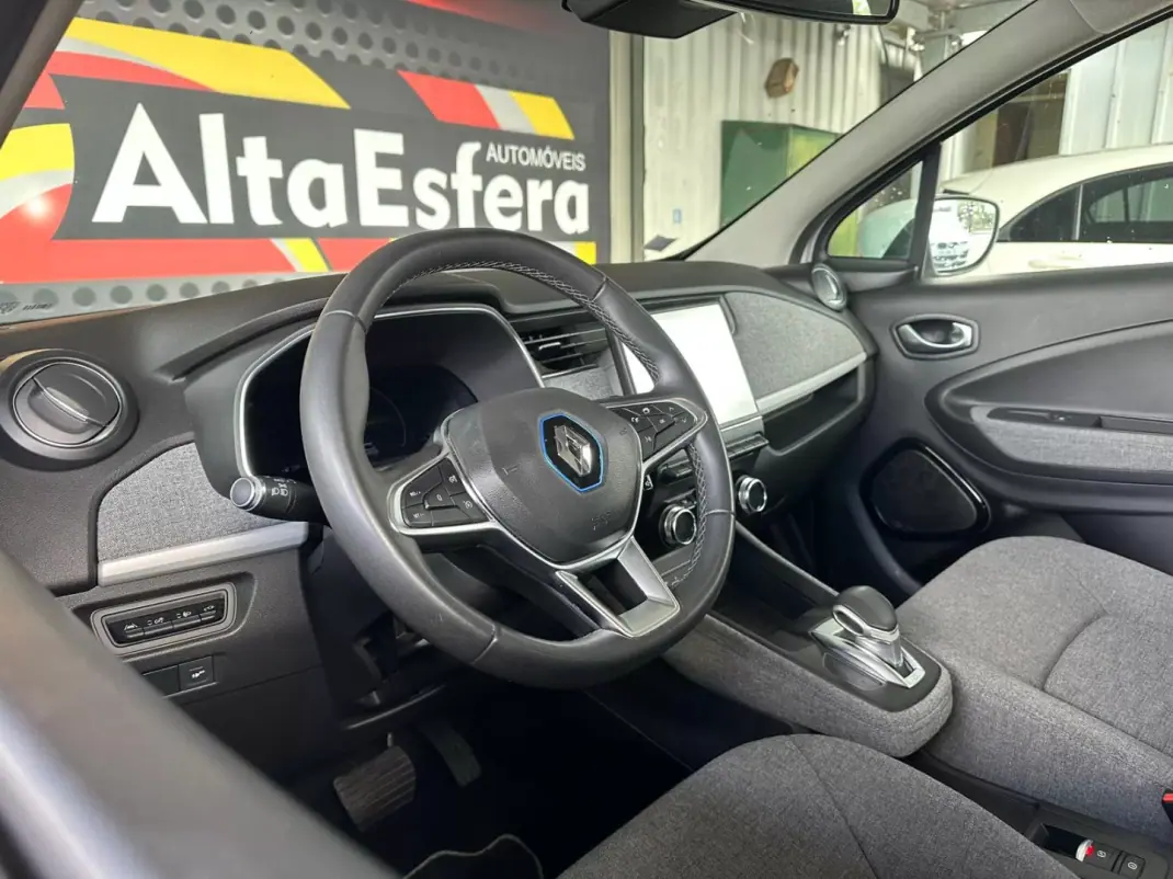 Renault Zoe 2020 - 17900 EUR, 44039 km - AUTO.MOTO.pt - 44039km - foto 14 de 33