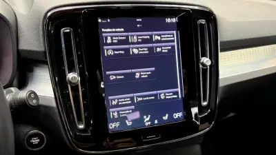 Volvo XC 40 2023 - 29970 EUR, 57000 km - AUTO.MOTO.pt - 57000km - foto 33 de 46