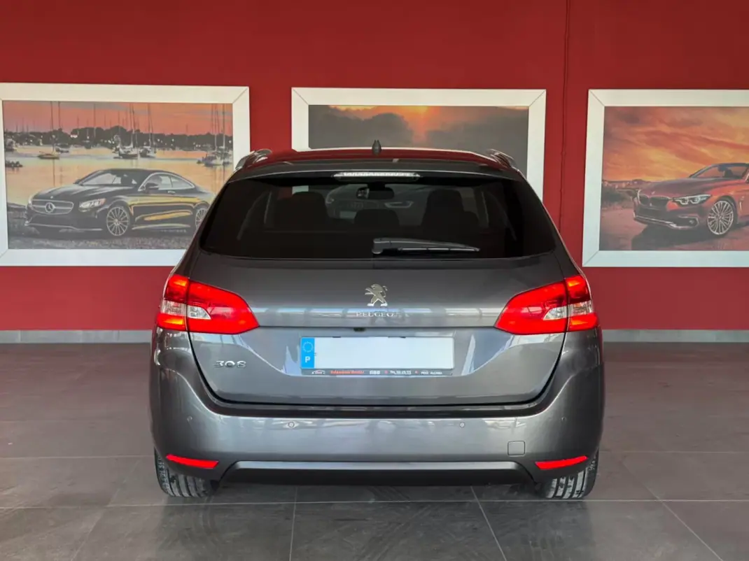 Peugeot 308 SW 2018 - 14990 EUR, 124838 km - AUTO.MOTO.pt - 124838km - foto 10 de 21