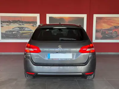 Peugeot 308 SW 2018 - 14990 EUR, 124838 km - AUTO.MOTO.pt - 124838km - foto 10 de 21