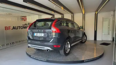 Volvo XC 60 2010 - 15900 EUR, 176365 km - AUTO.MOTO.pt - 176365km - foto 20 de 55