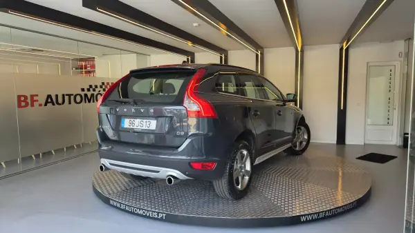 Volvo XC 60 2010 - 15900 EUR, 176365 km - AUTO.MOTO.pt - 176365km - foto 20 de 55