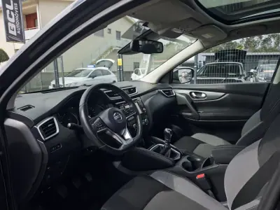 Nissan Qashqai 2018 - 17990 EUR, 156000 km - AUTO.MOTO.pt - 156000km - foto 13 de 36