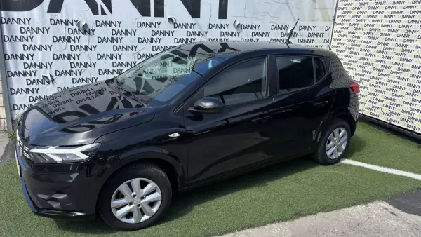Dacia Sandero 2023 - 15900 EUR, 18000 km - AUTO.MOTO.pt - 18000km - foto 2 de 4