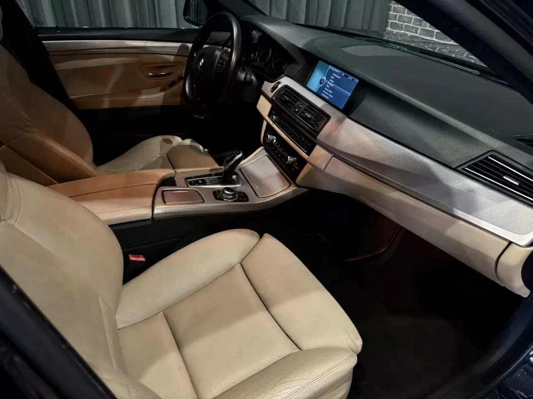 BMW 520 2012 - 12990 EUR, 270000 km - AUTO.MOTO.pt - 270000km - foto 8 de 15