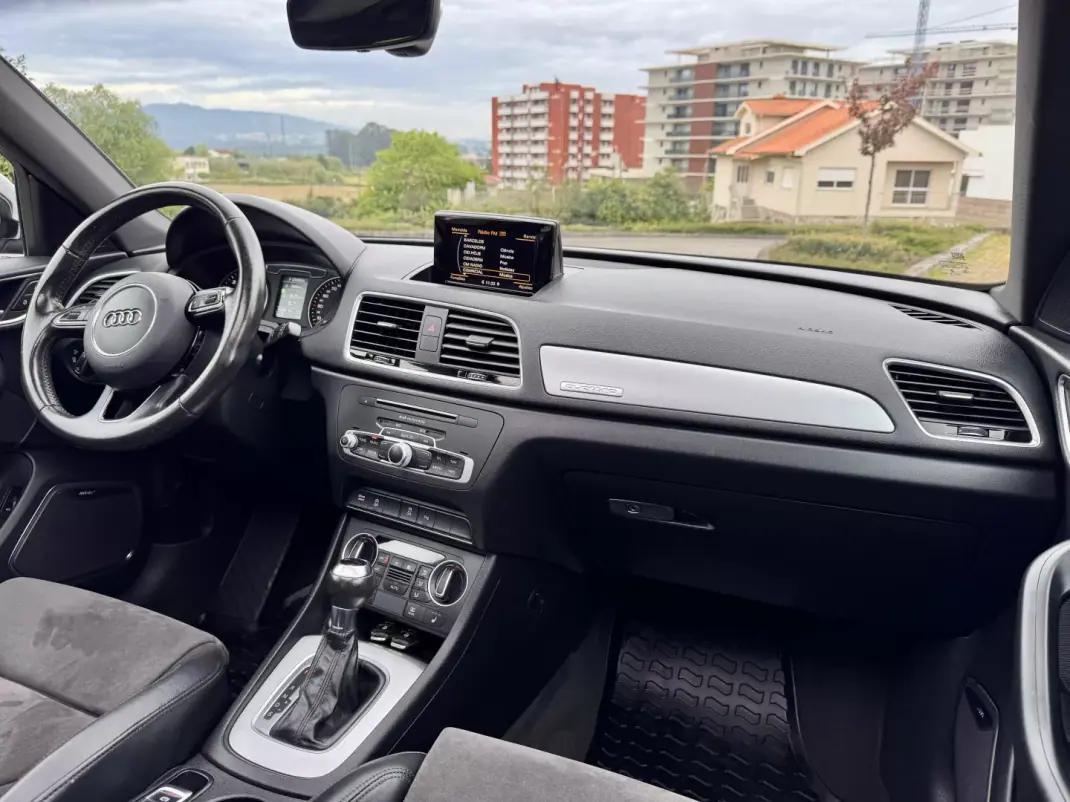 Audi Q3 2016 - 23500 EUR, 150000 km - AUTO.MOTO.pt - 150000km - foto 17 de 34