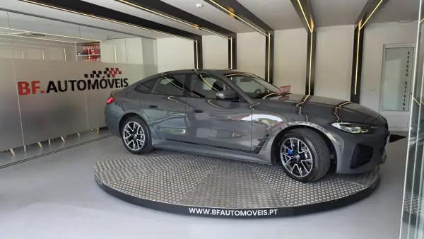 BMW i4 2023 - 41900 EUR, 60120 km - AUTO.MOTO.pt - 60120km - foto 9 de 58