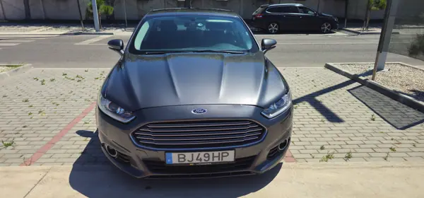 Ford Mondeo 2015 - 10500 EUR, 90000 km - AUTO.MOTO.pt - 90000km - foto 2 de 8