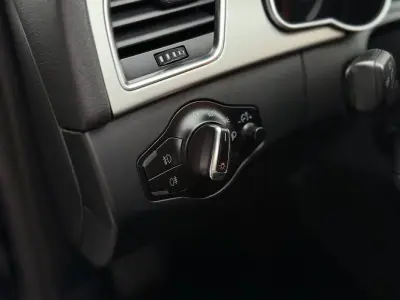 Audi A5 2010 - 17990 EUR, 157000 km - AUTO.MOTO.pt - 157000km - foto 8 de 20