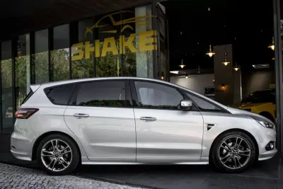 Ford S-Max 2018 - 17750 EUR, 194308 km - AUTO.MOTO.pt - 194308km - foto 5 de 47