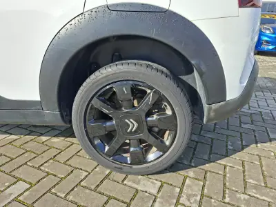 Citroën C4 Cactus 2019 - 15500 EUR, 56000 km - AUTO.MOTO.pt - 56000km - foto 9 de 26