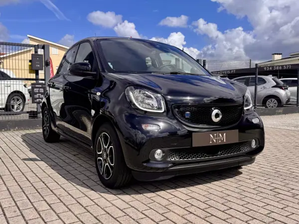 Smart ForFour 2019 - 12990 EUR, 12000 km - 12000km - foto 5 de 17