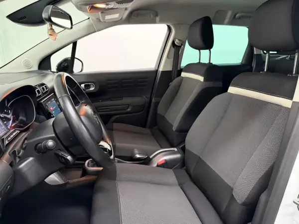 Citroën C3 Aircross 2019 - 10990 EUR, 99000 km - AUTO.MOTO.pt - 99000km - foto 12 de 18