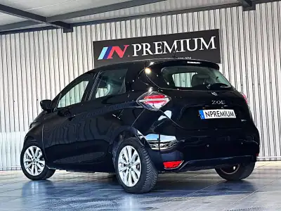 Renault Zoe 2020 - 16500 EUR, 105000 km - AUTO.MOTO.pt - 105000km - foto 11 de 34