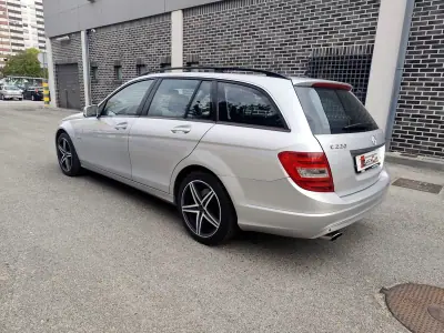 Mercedes-Benz C 220 2011 - 9980 EUR, 240000 km - 240000km - foto 17 de 23