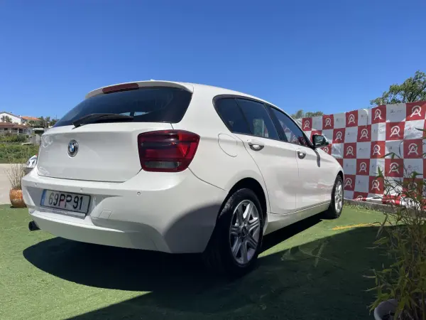 BMW 116 2013 - 14490 EUR, 222360 km - AUTO.MOTO.pt - 222360km - foto 3 de 21