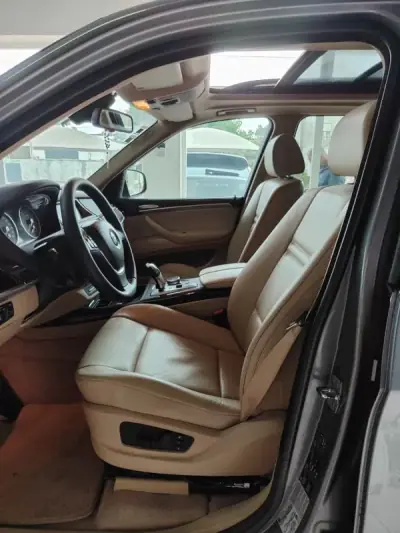 BMW X5 2007 - 16750 EUR, 220000 km - AUTO.MOTO.pt - 220000km - foto 13 de 36