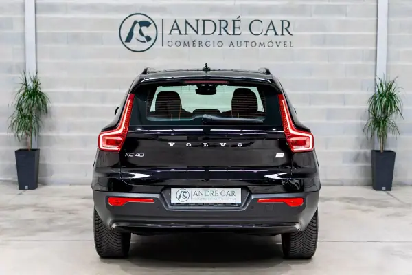 Volvo XC 40 2023 - 29950 EUR, 49881 km - AUTO.MOTO.pt - 49881km - foto 8 de 48